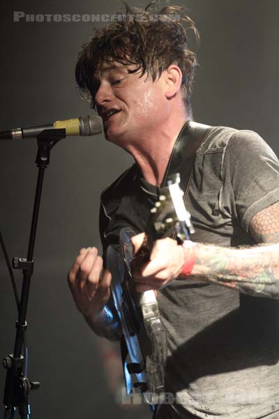 THEE OH SEES - 2013-07-20 - PARIS - CentQuatre - 